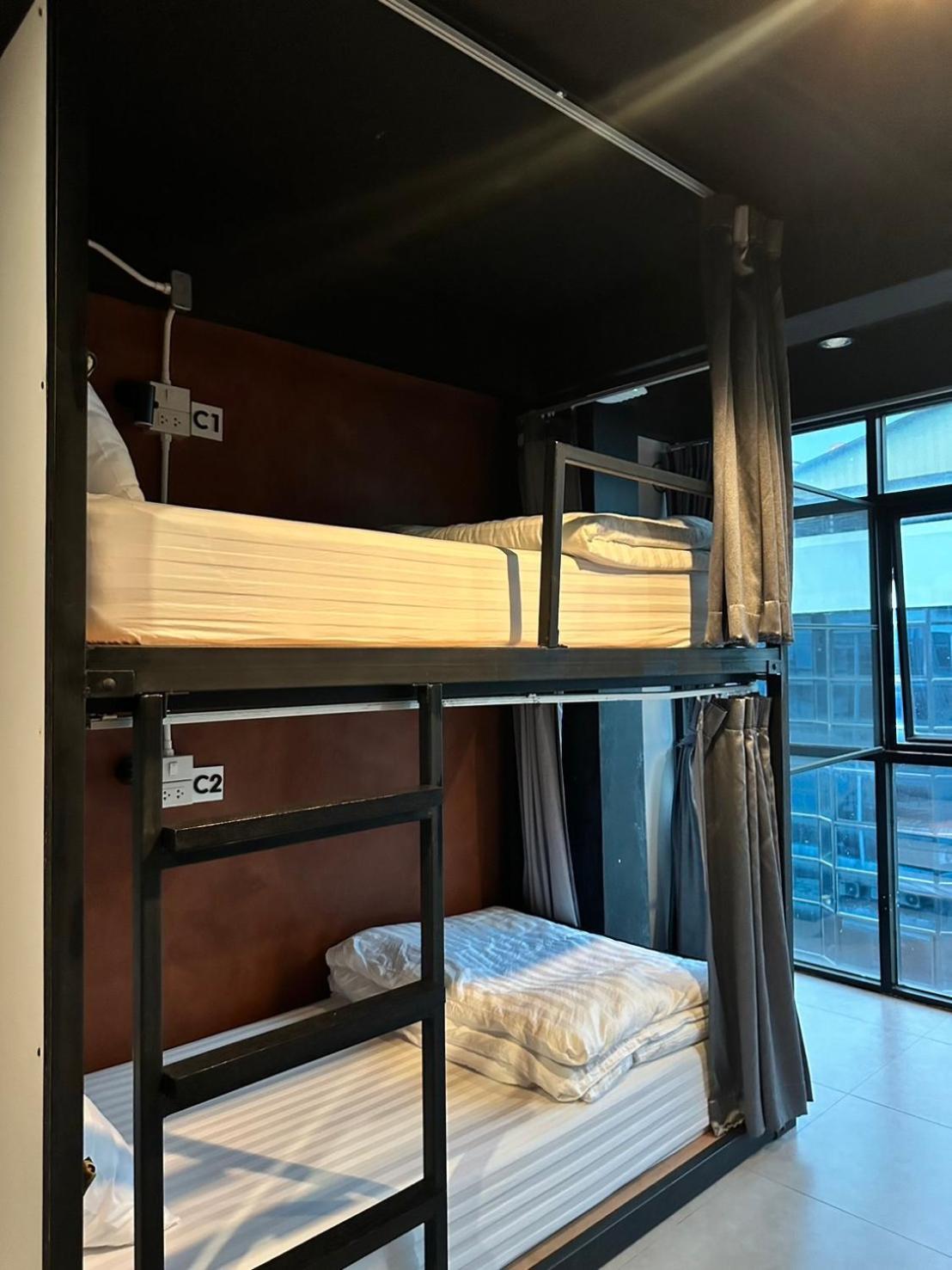 New Warm Light Hostel Чиангмай Экстерьер фото