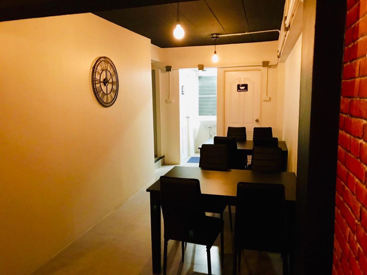 New Warm Light Hostel Чиангмай Экстерьер фото